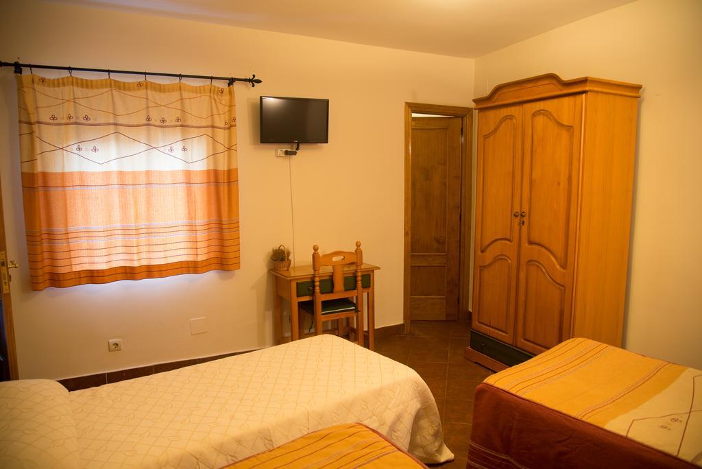Hostal Hueso ตรูคีโย ภายนอก รูปภาพ
