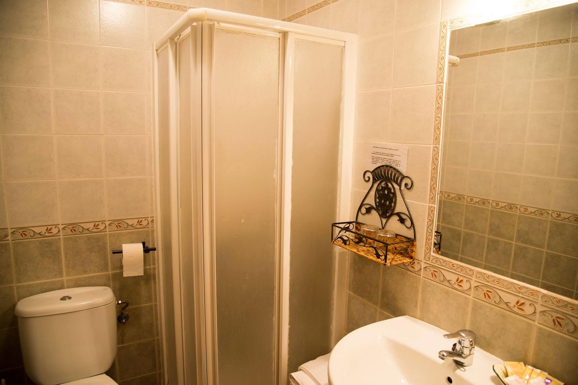 Hostal Hueso ตรูคีโย ภายนอก รูปภาพ