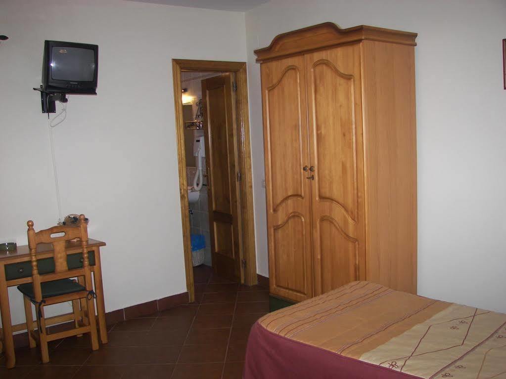 Hostal Hueso ตรูคีโย ภายนอก รูปภาพ