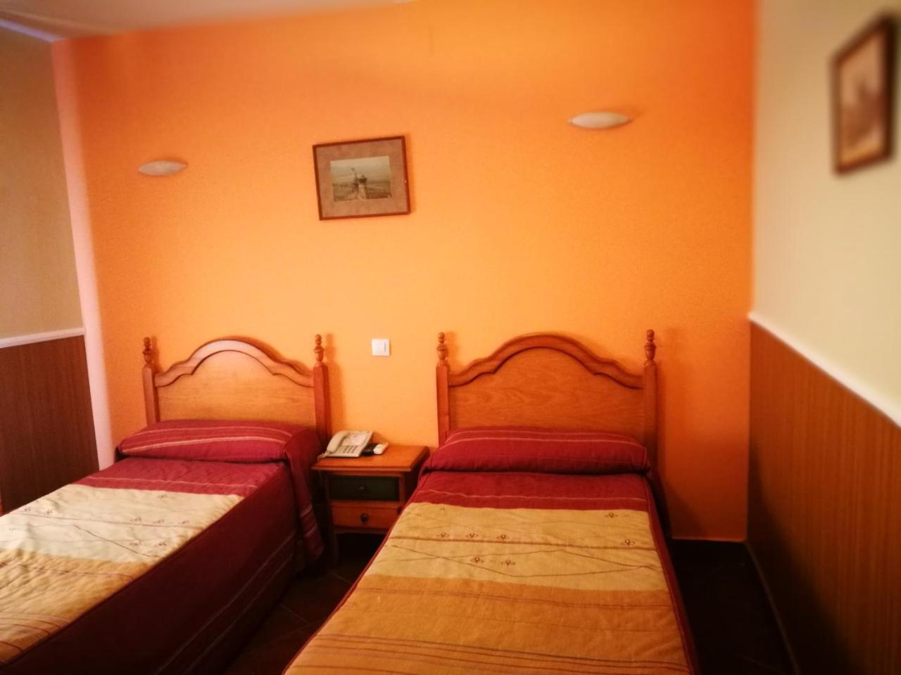Hostal Hueso ตรูคีโย ภายนอก รูปภาพ