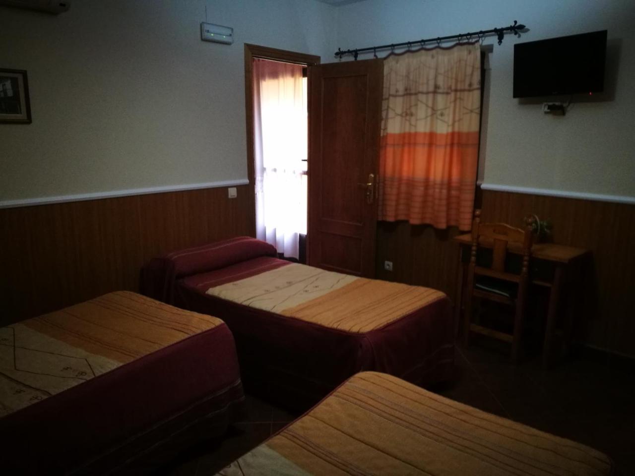 Hostal Hueso ตรูคีโย ภายนอก รูปภาพ